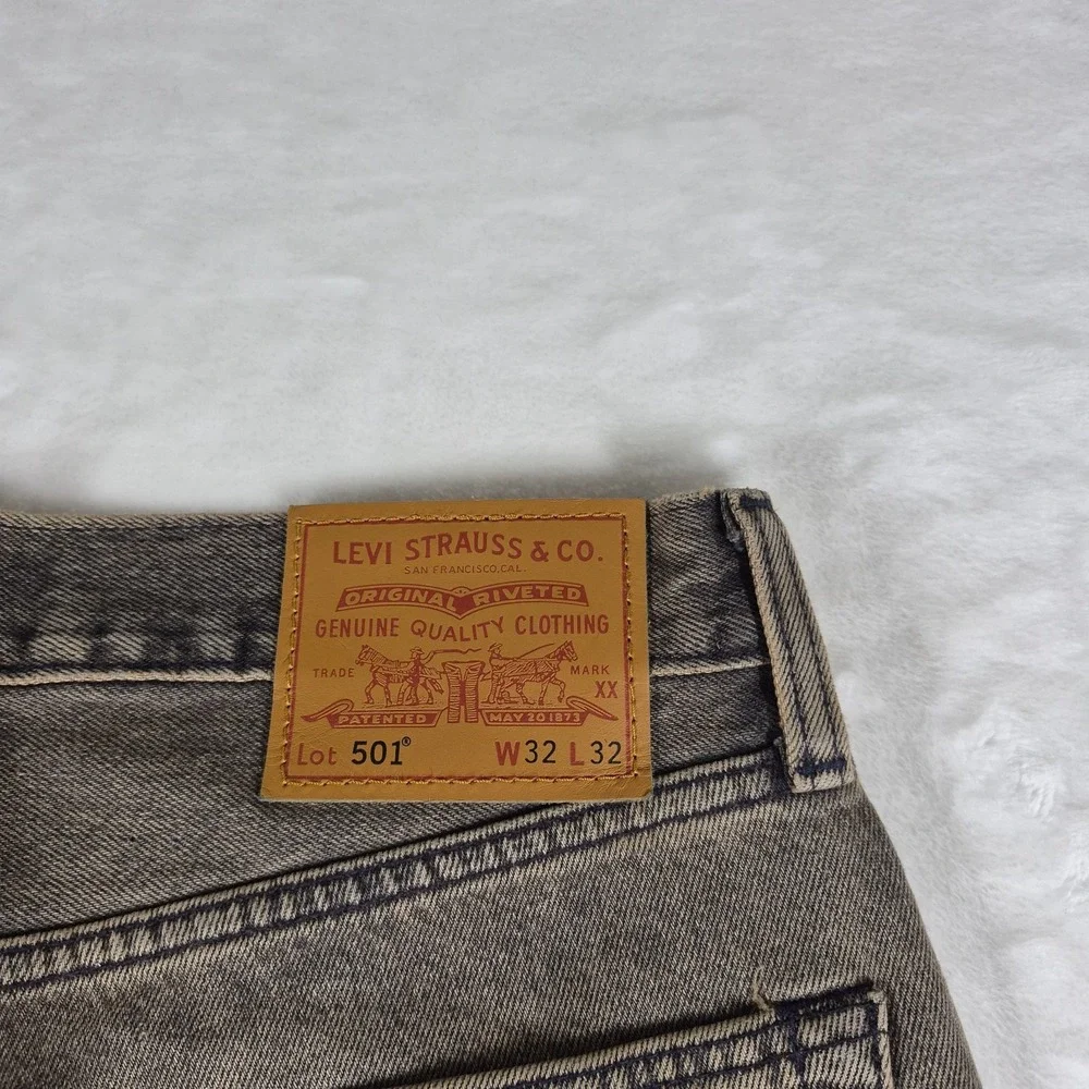 Levi's Premium 501 Jeans Men's 32x32 Brown Big E Straight Leg‎ Button Fly NWT
